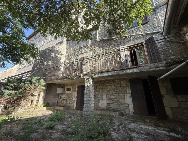 Maison vente à Les Calquières, Sévérac d'Aveyron