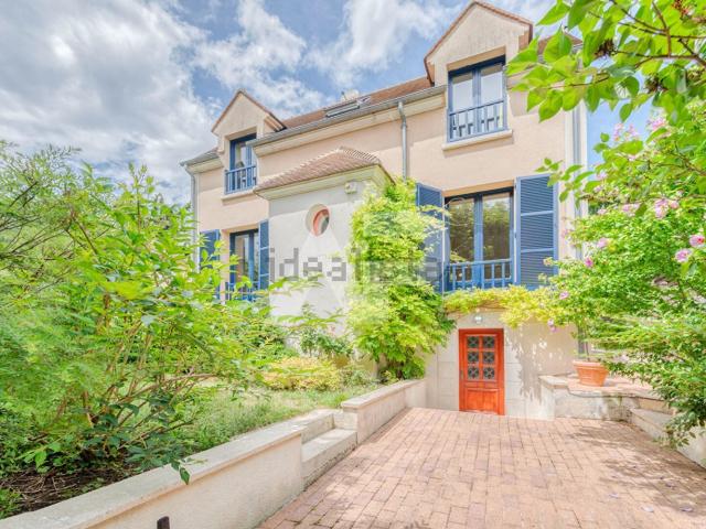 Maison vente à Les Bruyères, Sèvres