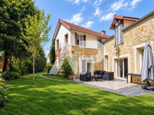 Maison vente à Les Bruyères, Sèvres
