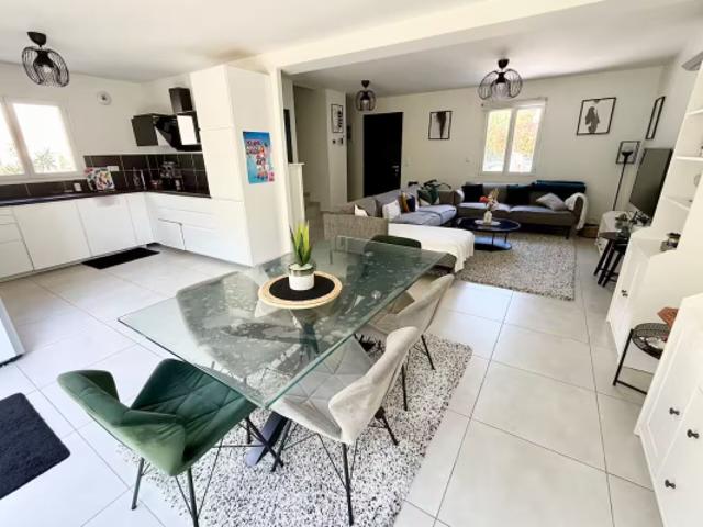 Maison vente à Arrondissement de Toulon, Six-fours-les-plages