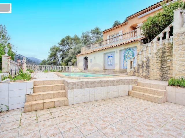 Maison vente à Arrondissement de Toulon, Solliès-toucas