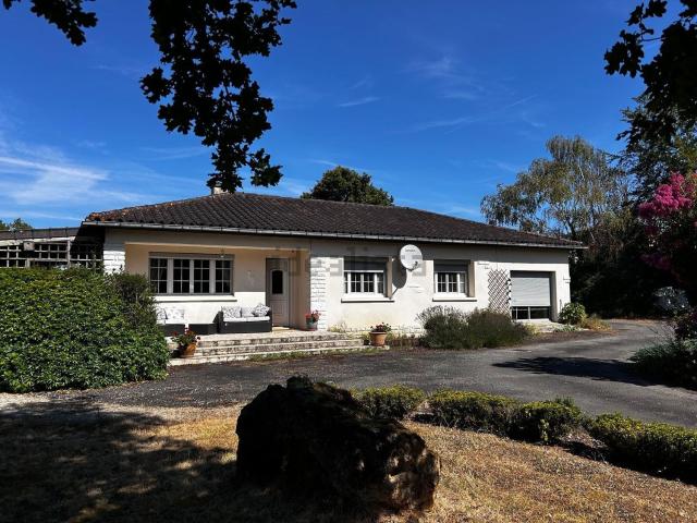 Maison vente à La Quérillère, Suaux
