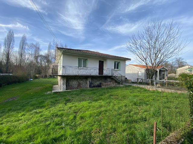 Maison vente à Angoulême, Chalais