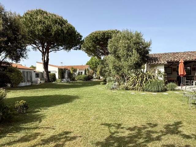 Maison vente à La Rochelle, Loix