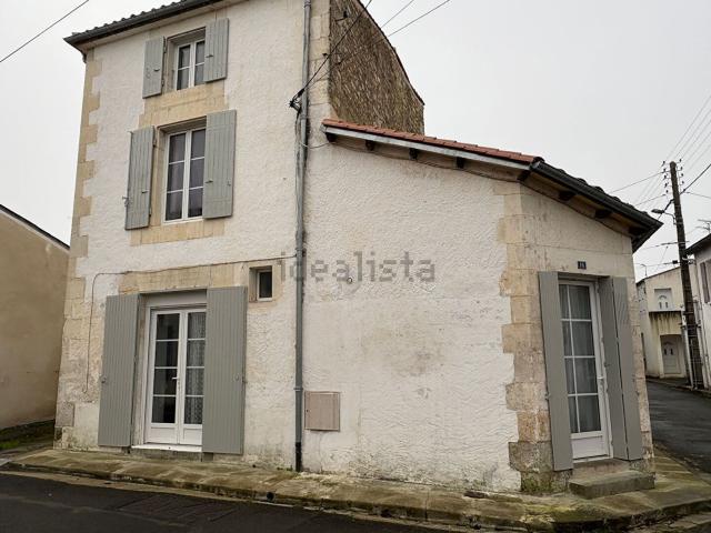 Maison location à Le Château, Surgères