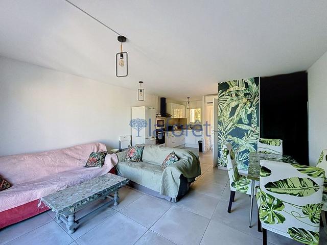 Maison location à Arrondissement de Toulon, Carqueiranne