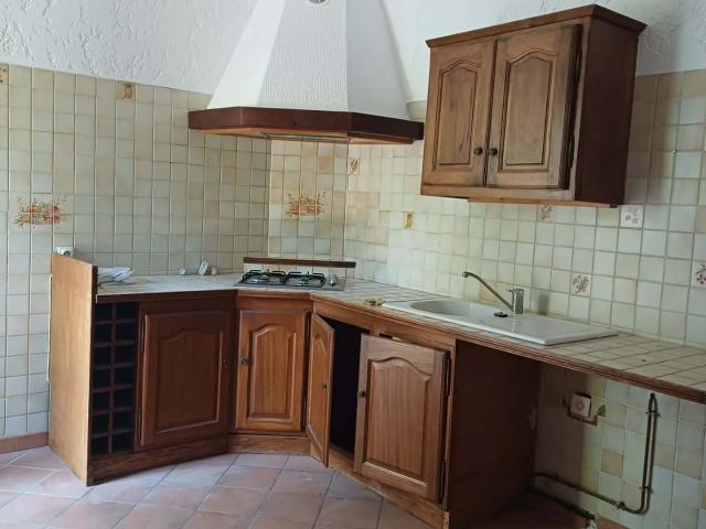 Maison location à Arles, Saint-etienne-du-grès