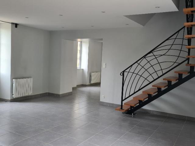 Maison location à Lichères-sur-Yonne, Yonne