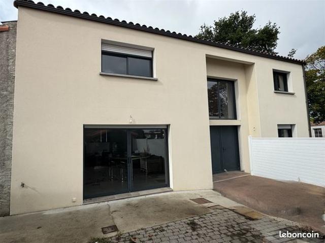 Maison vente à La Roche-sur-Yon, Montaigu