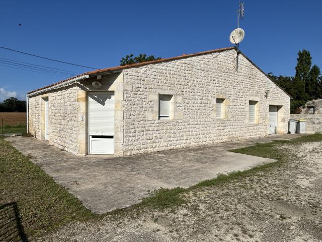 Maison location à Échillais, Charente-Maritime