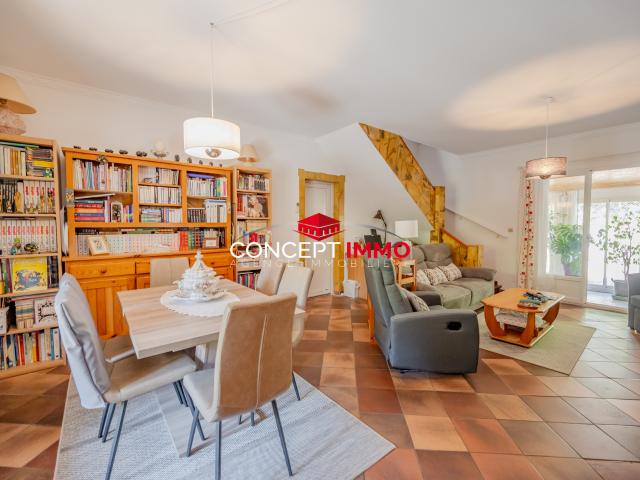 Maison vente à Arrondissement de Toulon, Solliès-toucas