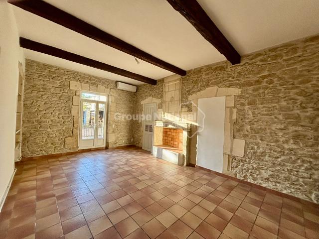 Maison location à Arles, Saint-etienne-du-grès