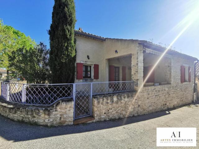 Maison vente à Saint-restitut, Planès
