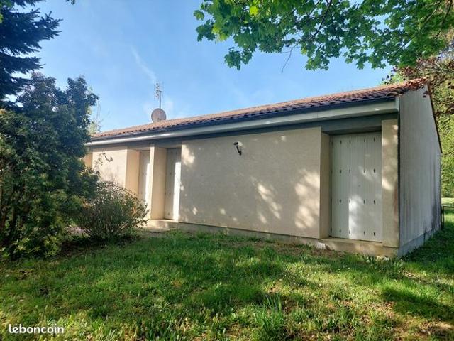 Maison vente à Nontron, Piégut-pluviers