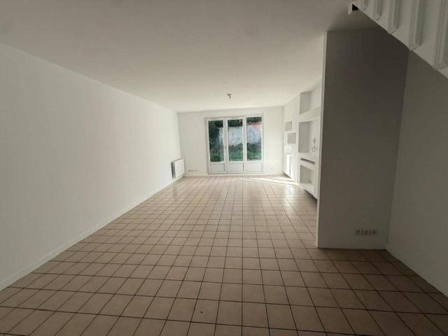 Maison location à Les Etralles, Cormeilles-en-Parisis