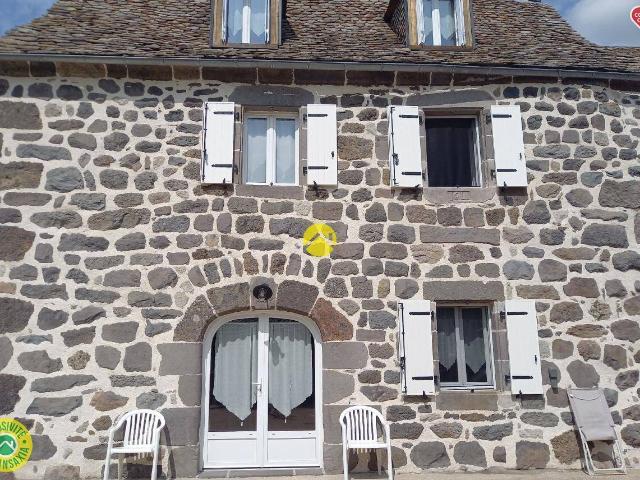 Maison vente à Pierrefort