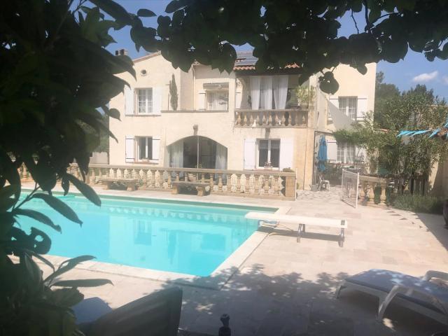 Maison vente à Aix-en-Provence, Provence-Alpes-Côte d'Azur