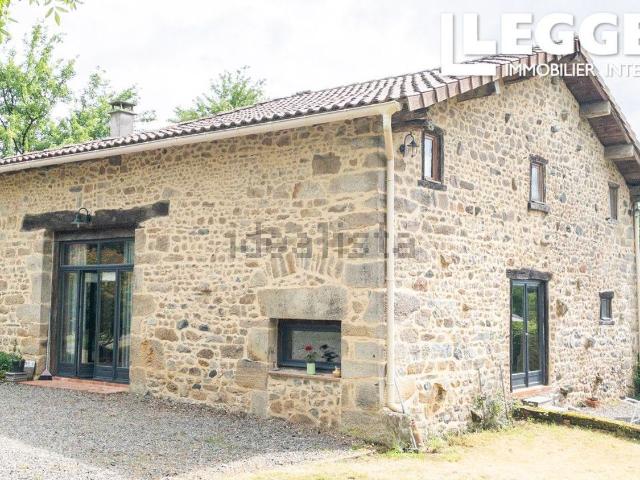Maison vente à Roumazières-Loubert, Terres-de-Haute-Charente