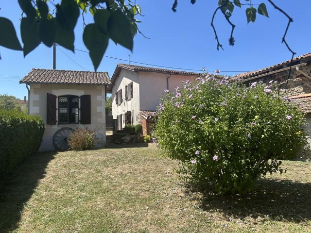 Maison vente à Roumazière-Loubert, Terres-de-Haute-Charente