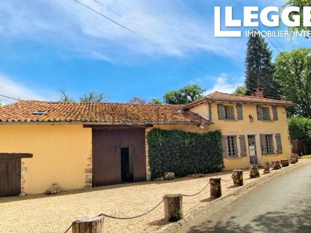 Maison vente à Roumazières-Loubert, Terres-de-Haute-Charente