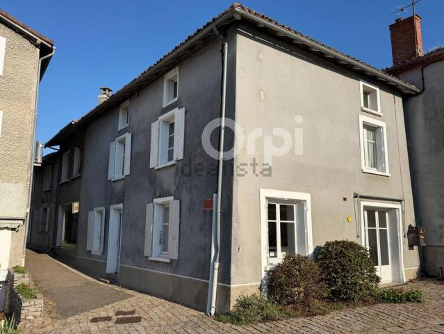 Maison vente à La Péruse, Terres-de-Haute-Charente
