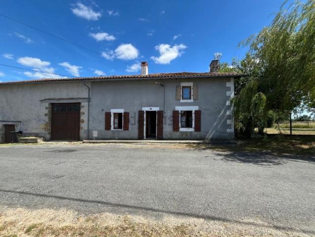 Maison vente à La Péruse, Terres-de-Haute-Charente