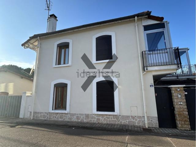 Maison vente à Bourg-de-Thizy, Thizy-les-Bourgs