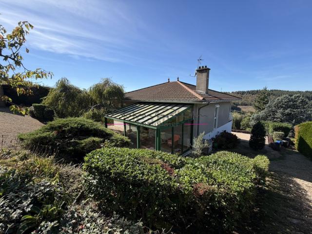 Maison vente à Bourg-de-Thizy, Thizy-les-Bourgs