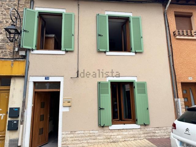 Maison vente à Bourg-de-Thizy, Thizy-les-Bourgs