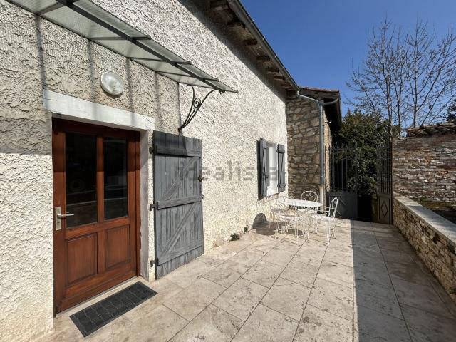 Maison location à Chamarand, Thurins
