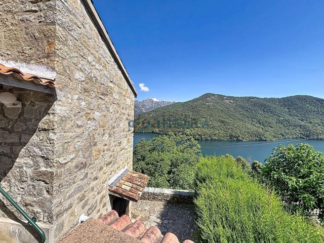 Maison location à Tolla, Corse-du-Sud