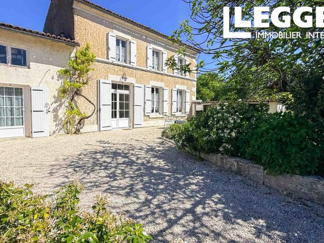 Maison vente à Saint-Jean-d'Angély, Paillé