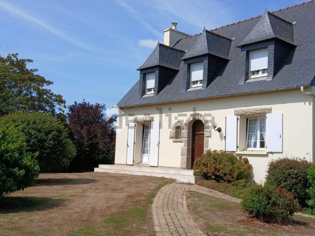 Maison vente à Mespriant, Trézilidé