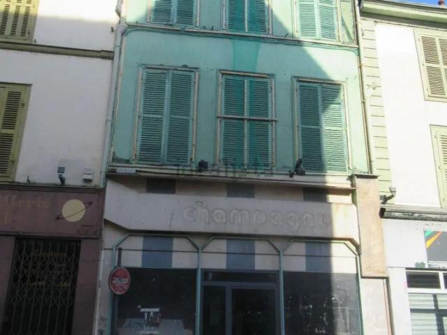 Maison vente à Troyes, Aube