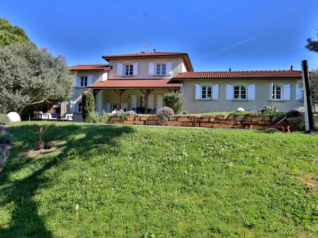 Maison vente à Le Bourg, Saint-Georges-d'Espéranche