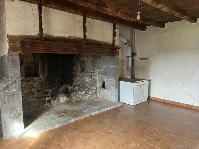 Maison vente à Mauriac, Chalvignac