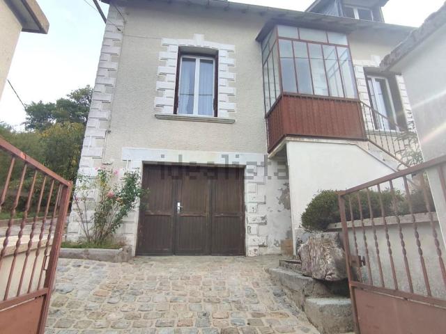 Maison vente à Lastouillas, Ussel