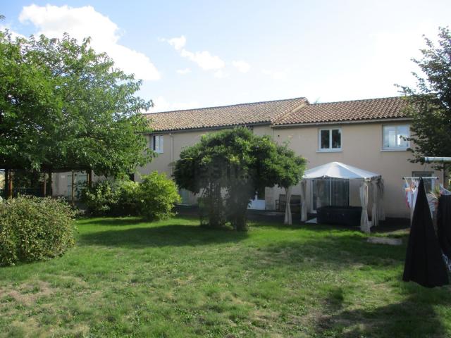 Maison vente à Ceaux-en-Couhé, Valence-en-Poitou
