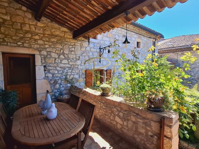 Maison vente à La Combe, Vallon-Pont-d'Arc