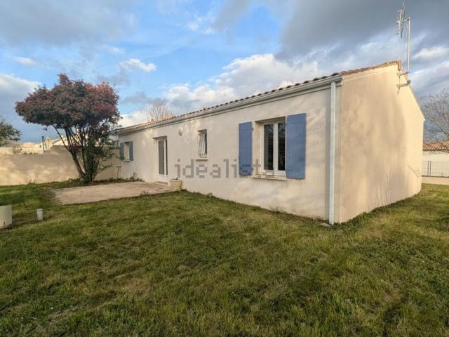 Maison vente à Les Clos, Varzay
