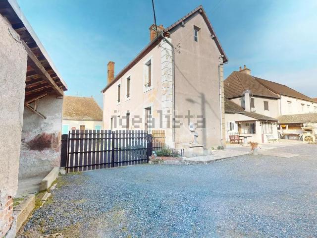 Maison vente à Vaumas, Allier