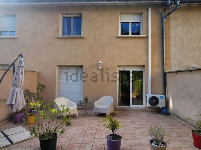 Maison location à Les Minguettes, Vénissieux