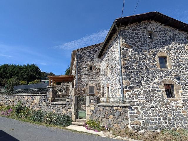 Maison vente à Ampilhac, Vernassal
