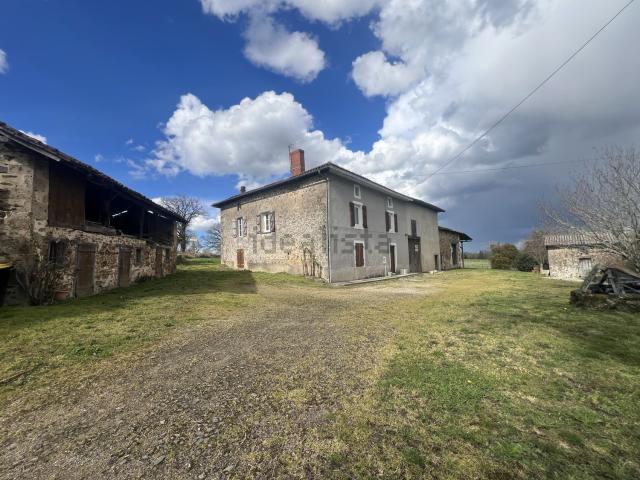 Maison vente à Verneuil, Charente
