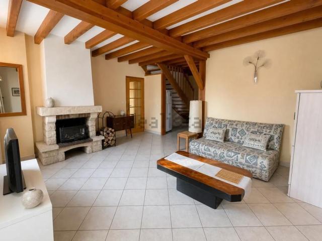 Maison vente à Les Cléris, Vernoy