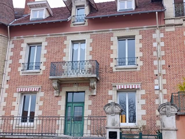 Maison vente à Vichy, Allier