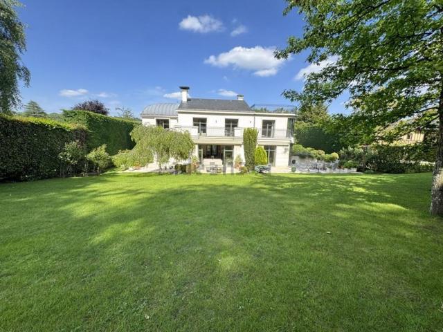 Maison vente à Résidence de la Brosse, Ville-d'Avray