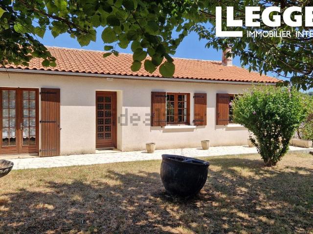 Maison vente à Villebois-Lavalette, Charente