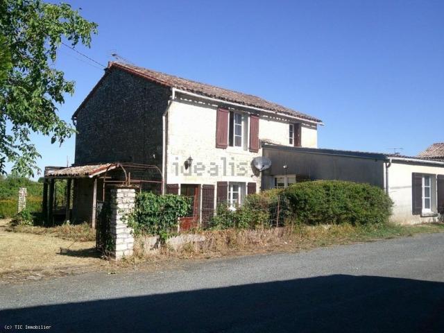 Maison vente à Les Moulins, Villefagnan
