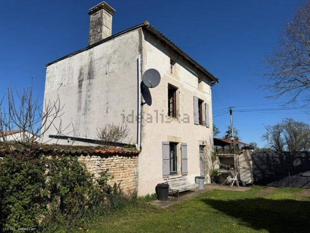 Maison vente à Les Moulins, Villefagnan